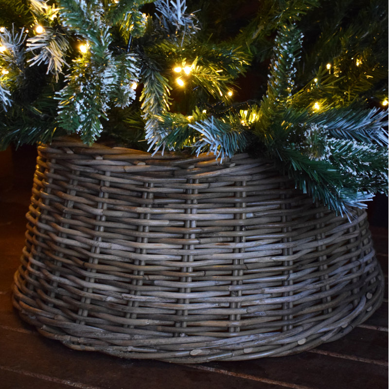 The Seasonal Aisle Wicker Tree Skirt & Reviews Wayfair.co.uk